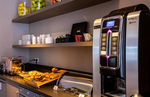 9th Arrondissement Apartment | À 10 min du métro Gare de Vaise | Moderne + WiFi