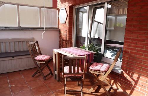Las Campas y San Claudio Apartment | Ático con terraza céntrico Oviedo