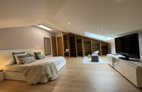 Moana Apartment | Ático Deluxe muy cerca de la playa, Parking gratis