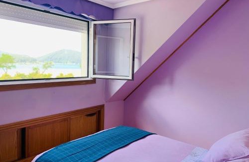 Cerdeira Apartment | Ático en primera línea de playa