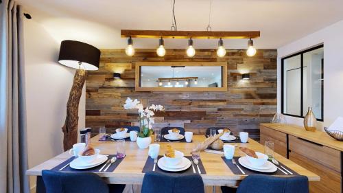 Champagny-en-Vanoise Apartment | Élégant et Moderne avec Vue Montagne au Coeur de Paradiski - Garage - 8pers - 90m2 - Sabaudinha