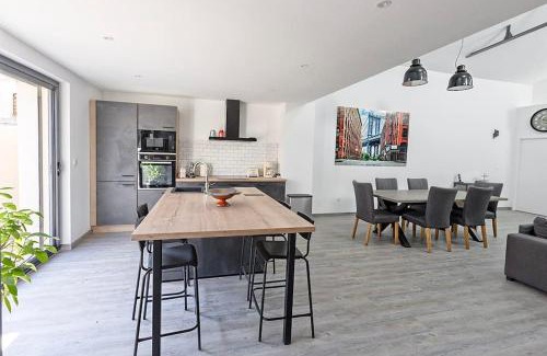 Albi House | Ô Loft - 3 chambres avec 3 salles de bains - parking - climatisation