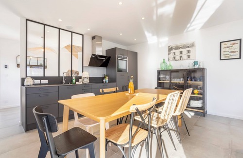 Penmarch House | Ô Vagues de la Torche, 300m beach and sauna