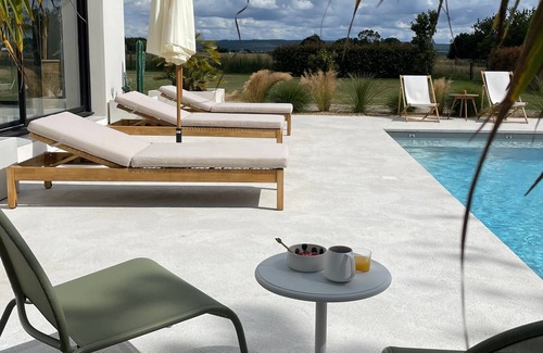Mauron House | Ôde en Brocéliande - Maison pour 14 avec piscine