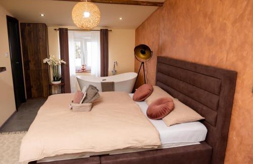 Grbavica Apartment | Čista desetka! - sa garažnim mestom