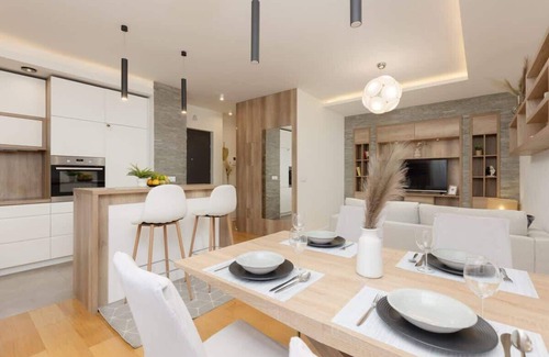 Zacisze Apartment | Łodygowa 11 | Cosy Apartment | Parking