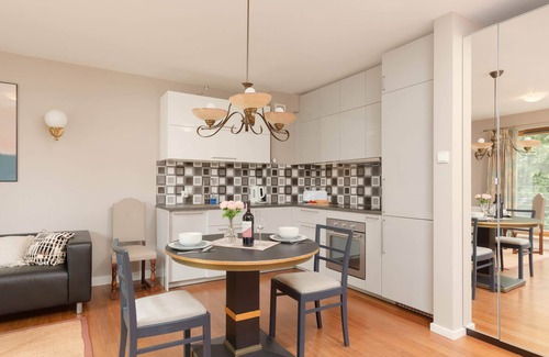 Kamienna Gora Apartment | Żołnierzy I Armii Wojska Polskiego 8 | Parking