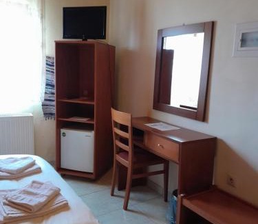 Isaris House | Ξενώνας questhouse Electra isari