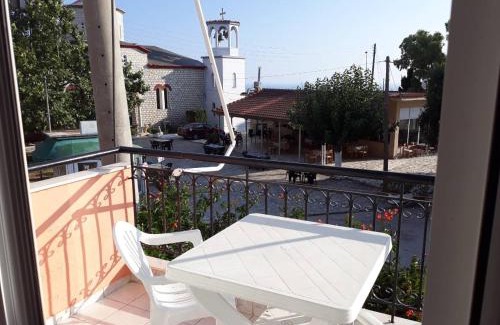Loutsa Apartment | ΠΗΛΙΟΣ ΦΩΤΙΟΣ