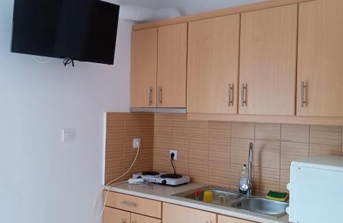 Stratoni House | Σπίτι στο βουνό αλλά μια ανάσα από τη θάλασσα