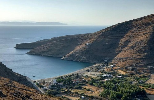 Pisses Apartment | Το Σπίτι στην Πλάκα/To Spiti stin Plaka