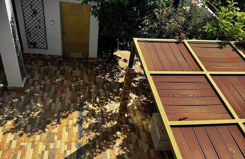 Aigaleo House | Φωτεινό μίνιμαλ διαμέρισμα 3′ απ’ το Μετρό, Διαθέτει ήσυχη αυλή