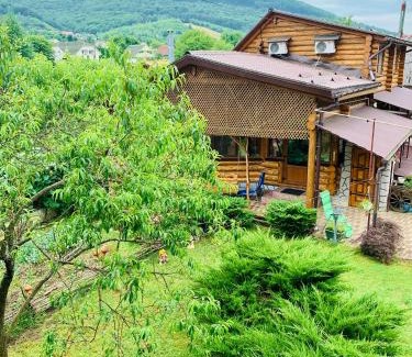 Polyana House | Будинок в горах