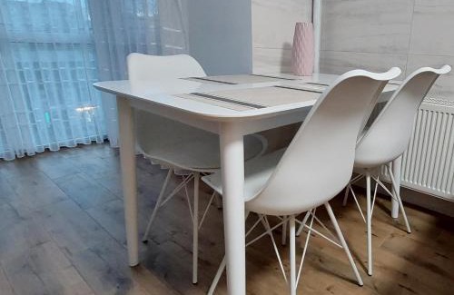Lutsk Apartment | Яровиця з Кондиціонером,Центр