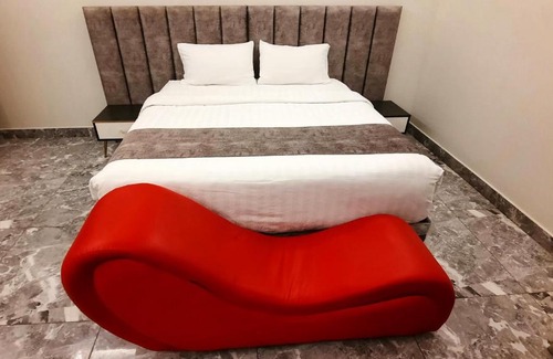 Abha Hotel | جولدن نيو جوان - Golden New Gewan - شركة همسة فجر للشقق المخدومة