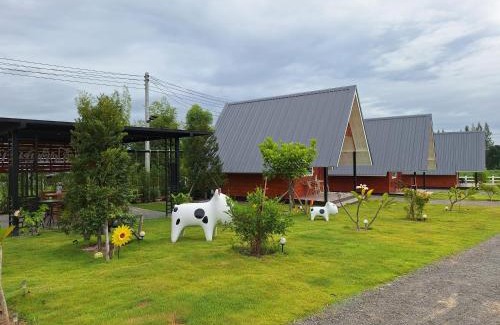 Suan Phueng House | บ้านน้ำผึ้งโฮมสเตย์