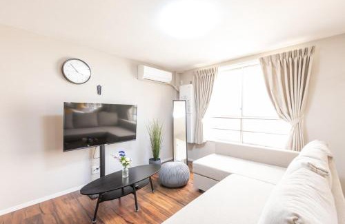 Naniwa Apartment | アリタ日本橋西3F