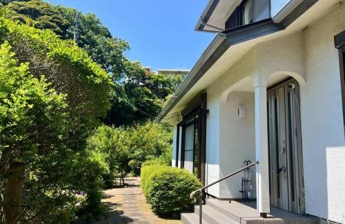 Zushi House | 山に囲まれた隠れ和式庭園室外bbq