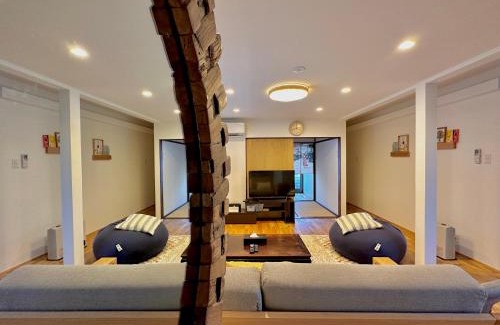 Fushimi House | 柏 若柳イン Haku Wakanayanagi Inn