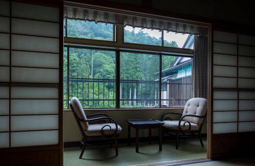 Tenkawa Hotel | 洞川温泉湯宿丸文