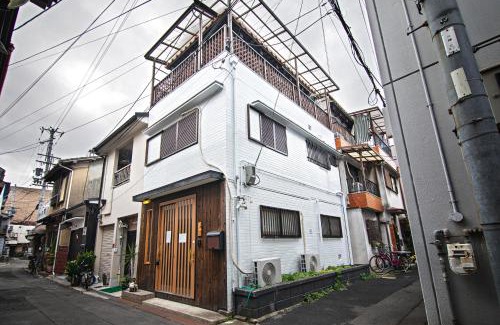 Tsuruhashi Villa | 米御・御鶴 和風戸建て 鶴橋駅まで僅か140m 最大6人
