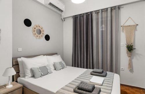 Aigaleo Apartment | 011eleven Apartments