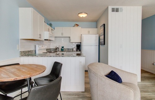 Wilmington Beach Condo | 0711 Turtle Haven by Atlantic Towers