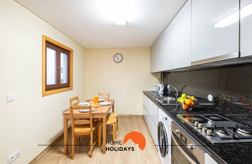 Peneco Beach Ski Chalet | #073 V3 Casa Verde by Home Holidays