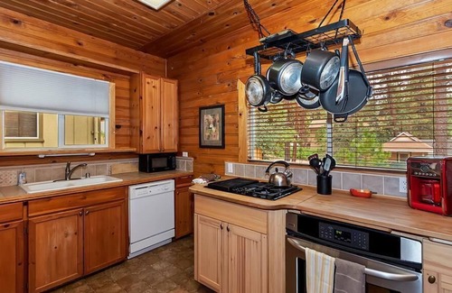 Moonridge Cabin | 074 - Pinetree Retreat