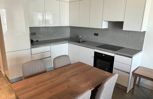 Bomonti Apartment | 1+1 Modern Apartment in Şişli's Luxury Residence , Sinpaş Queen