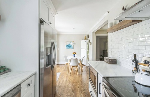 Greenville House | 1/2 acre, 2 master bedrooms, newly renovatedn2 miles from downtown, very private