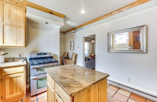 Manitou Springs Historic District House | 1/2 Mi to Dtwn Manitou Springs: Mtn-View Haven!