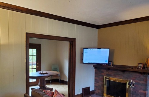 Stevens Point House | 1.5 miles from Sentry World or from the historic town square in Stevens Point.