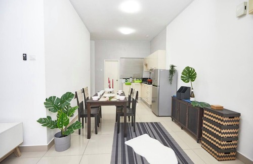 Bukit Indah 2 Apartment | 1 - 7 pax Horizon Residence Bukit Indah 2. 10 minutes to Legoland