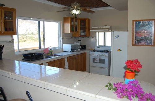 El Pescadero Villa | 1-7BR Beachfront Villa W/Pool & Jacuzzi Infront of Surf! Large or Small Groups!