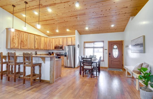 Show Low Cabin | 1-Acre Fenced Yard: Pet-Friendly Show Low Cabin!