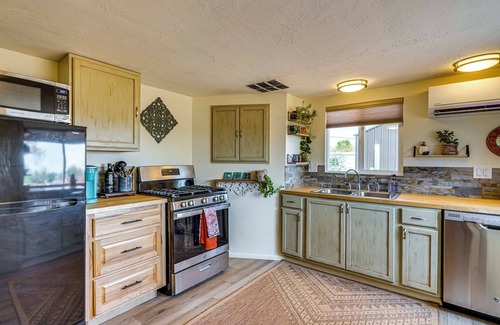 Sierra Vista Southeast House | 1 Acre, Home Office: Sierra Vista Gem 4 Mi to Dtwn