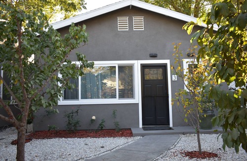 Northridge House | 1-Bed/1-Bath guest house, Central AC, Wi-Fi, Parking/EV, in fabulous Los Angeles