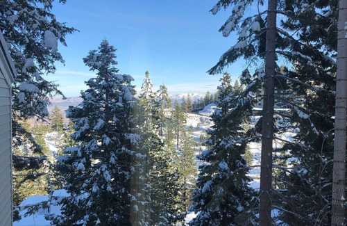 Tahoe Village Condo | 1 bed , 2 bath