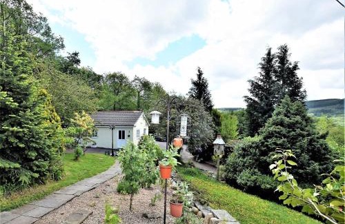 Cwmbach Apartment | 1 Bed in Aberdare 82906