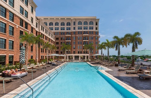South of Broad Apartment | 1 Bed Luxury Apartment in Resort Building