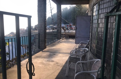 Murree Apartment | 1 bed room apartment in Murree jhika gali