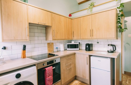 East Dereham Apartment | 1 Bed, Sleeps 3, Free Parking, Pets Allowed