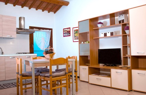Montagnana Apartment | 1 Bed-Sleeps 4-Town Centre-Free Parking-AirCon