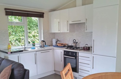 Benson Cabin | 1 bedroom accommodation in Benson-on-Thames