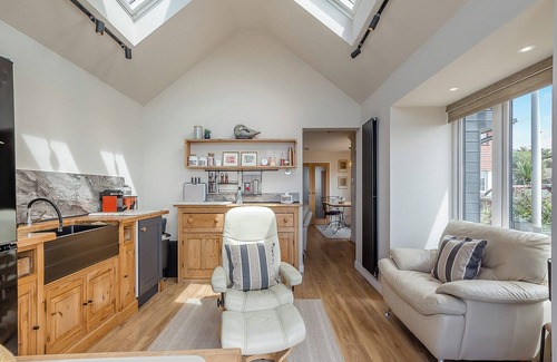South Hayling Cottage | 1 bedroom accommodation in Hayling Island