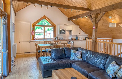 Clova Ski Chalet | 1 bedroom accommodation in Nr Kirriemuir