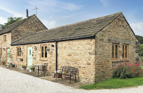 Cutthorpe Cottage | 1 bedroom accommodation in Cutthorpe, near Chesterfield