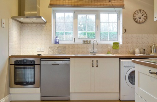 East Dereham Cottage | 1 bedroom accommodation in Yaxham, near Norwich