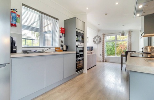 Pentney Ski Chalet | 1 bedroom accommodation in Pentney, King&rsquo;s Lynn